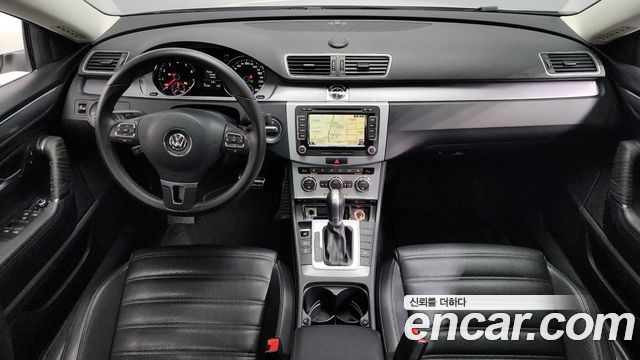 Volkswagen CC — interior