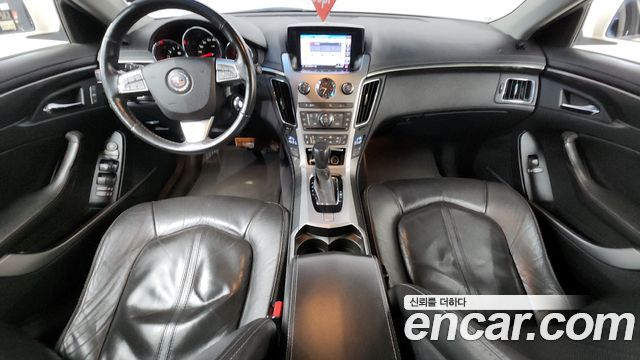Cadillac CTS — interior
