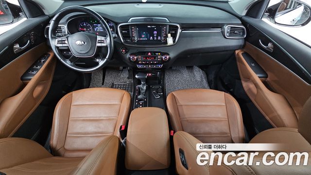 Kia Sorento — interior
