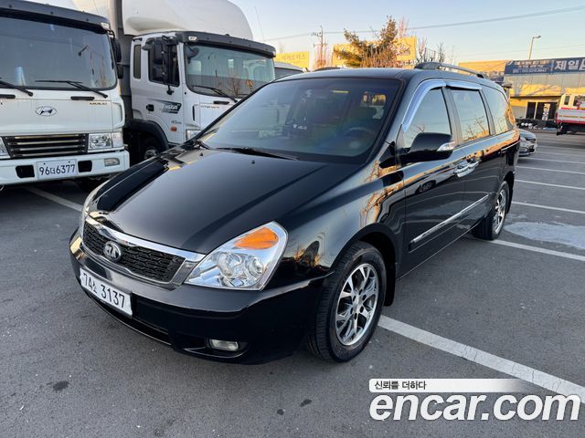 Kia Carnival — exterior