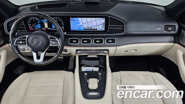 Mercedes-Benz GLS-Class — interior