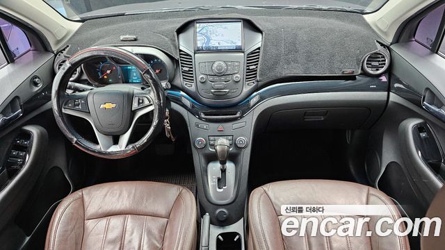 Chevrolet Korea Orlando — interior