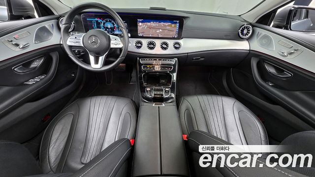 Mercedes-Benz CLS-Class — interior