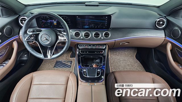 Mercedes-Benz E-Class — interior