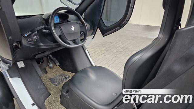Renault Korea Twizy — interior