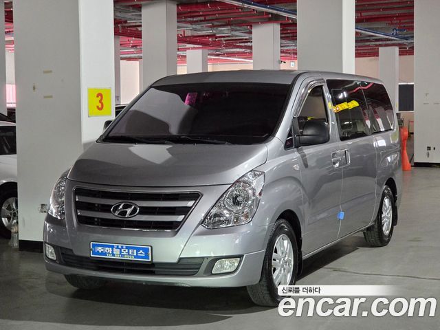 Hyundai Starex