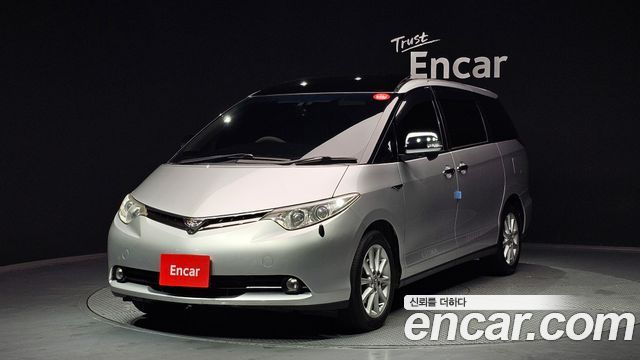 Toyota Estima — exterior