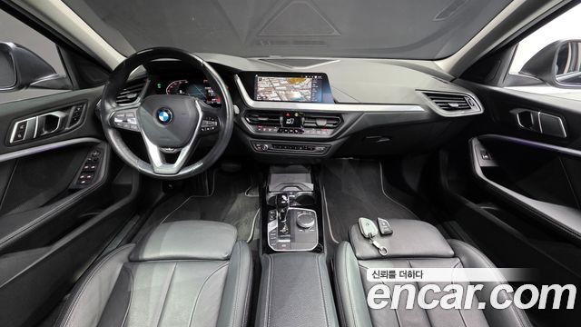 BMW 1 Series — interior