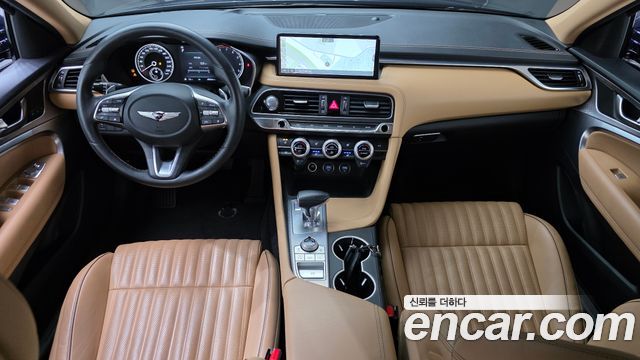 Genesis G70 — interior