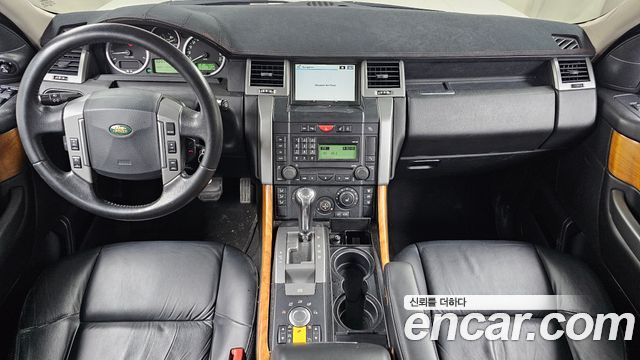 Land Rover Range Rover Sport — interior