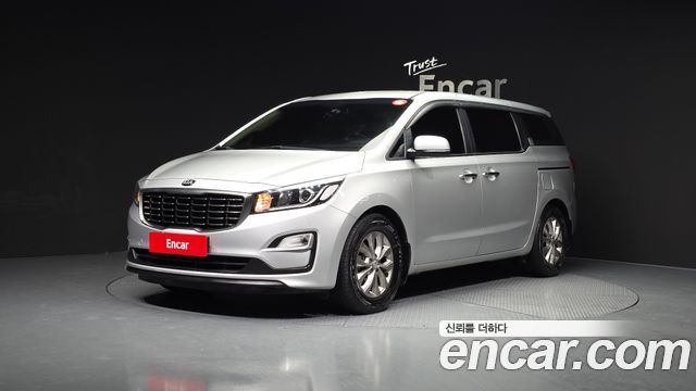 Kia Carnival — exterior
