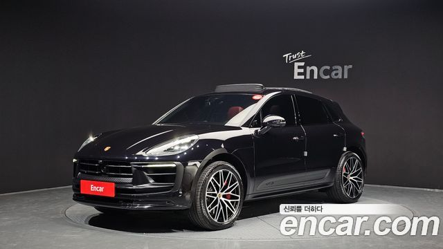 Porsche Macan — exterior