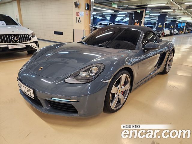 Porsche 718 — exterior