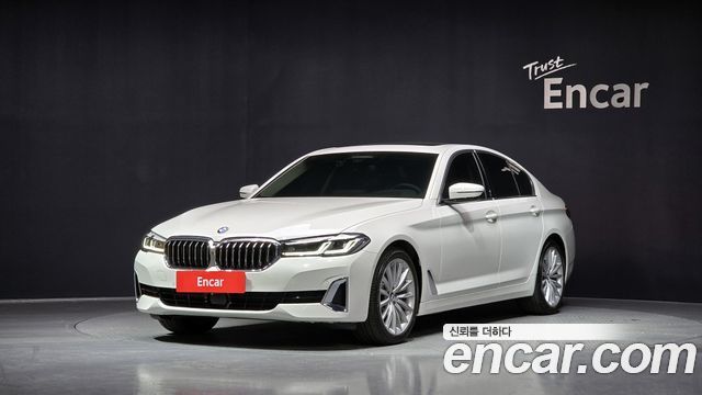 BMW 5 Series — exterior