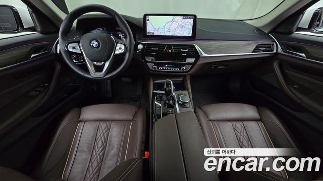 BMW 5 Series — interior