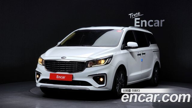 Kia Carnival — exterior