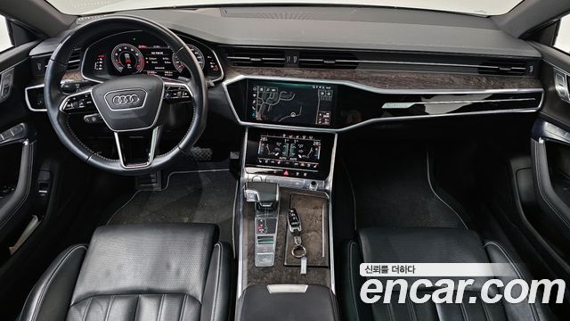 Audi A7 — interior