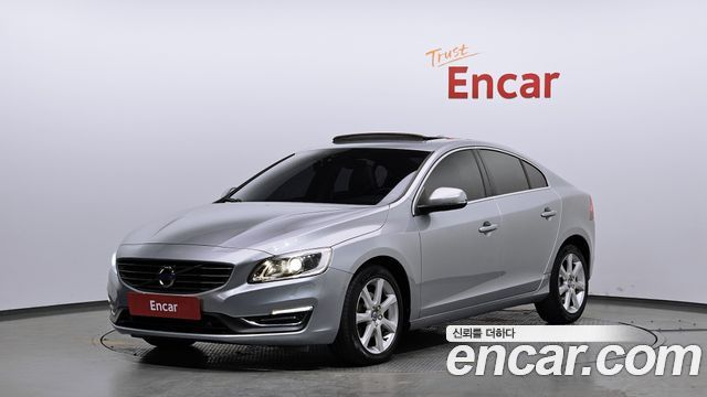 Volvo S60 — exterior