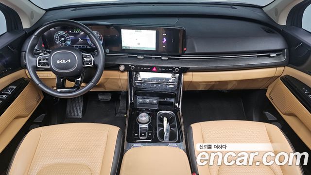 Kia Carnival — interior