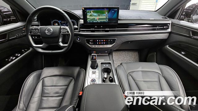 KG Mobility Rexton — interior