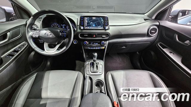 Hyundai Kona — interior