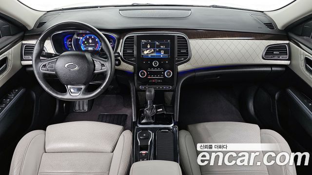 Renault Korea SM6 — interior