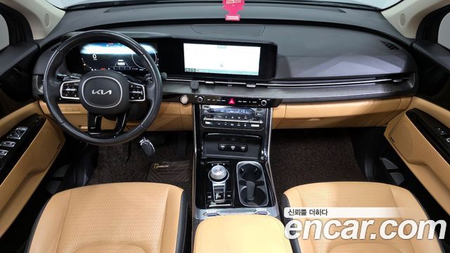 Kia Carnival — interior