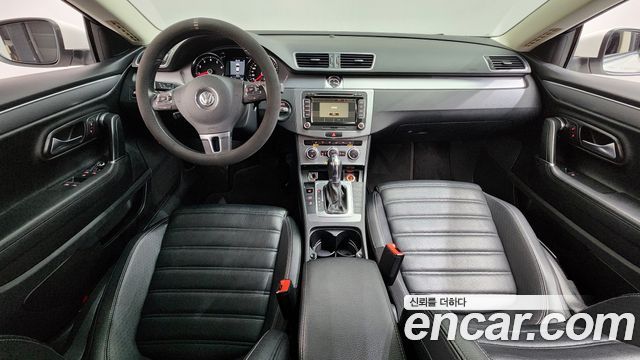 Volkswagen CC — interior