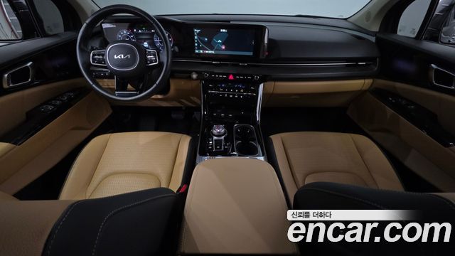 Kia Carnival — interior