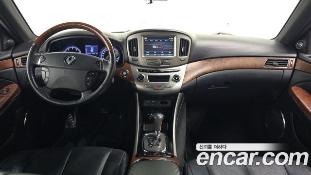 KG Mobility Chairman — interior