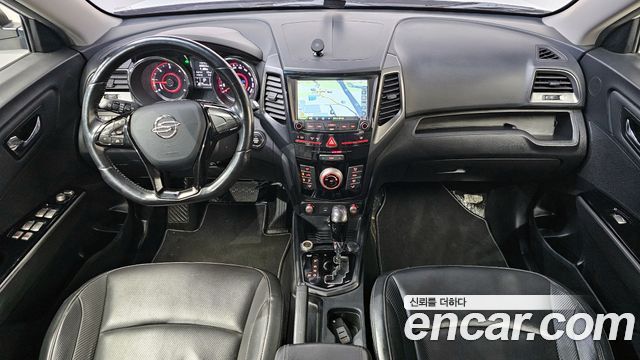 KG Mobility Tivoli — interior