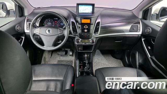 KG Mobility Korando — interior