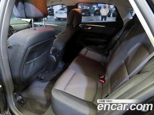 Renault Korea SM6 — interior