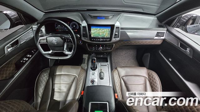 KG Mobility Rexton — interior