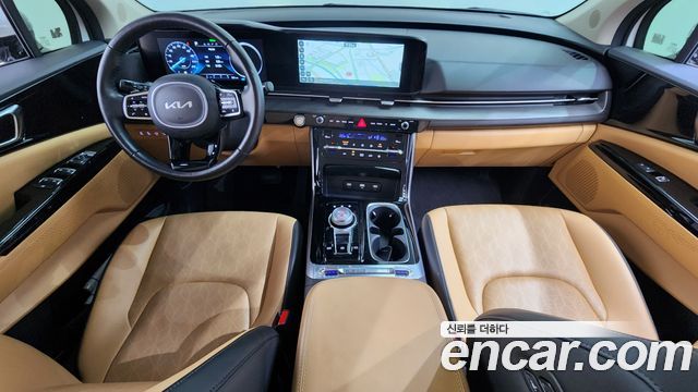 Kia Carnival — interior