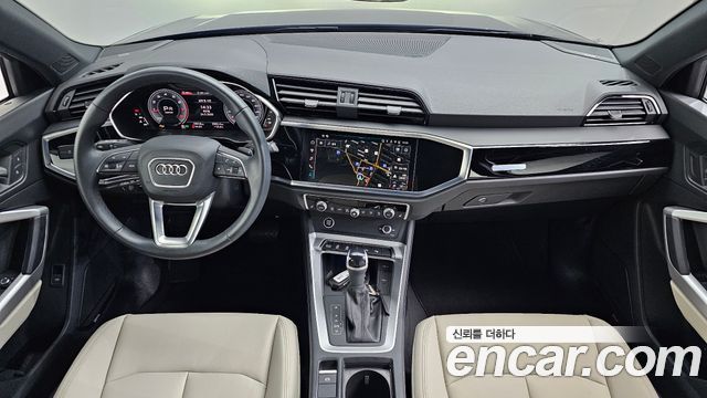 Audi Q3 — interior