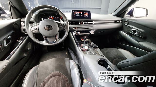 Toyota Supra — interior