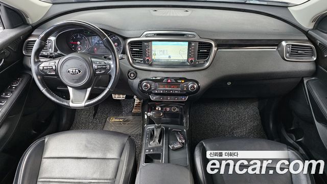 Kia Sorento — interior