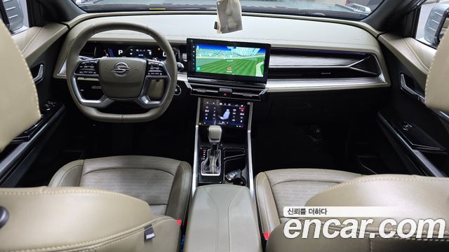KG Mobility Torres — interior