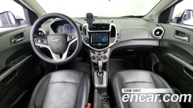 Chevrolet Korea Aveo — interior