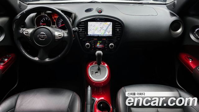 Nissan Juke — interior