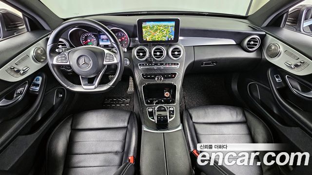 Mercedes-Benz C-Class — interior