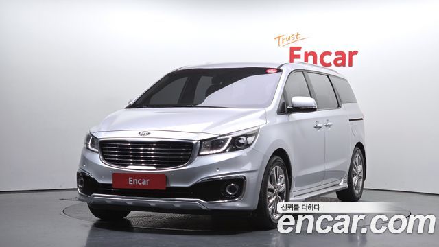 Kia Carnival — exterior