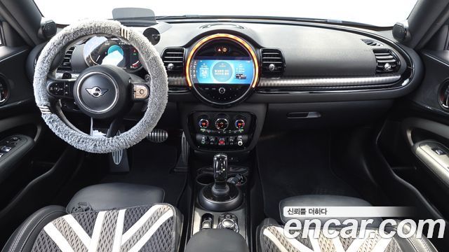 MINI Clubman — interior