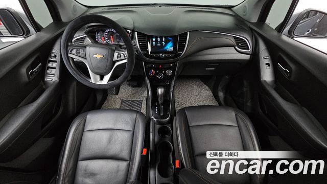 Chevrolet Korea Trax — interior