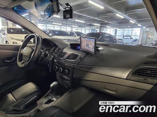 Renault Korea SM3 — interior