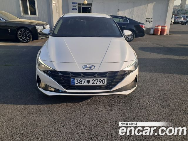 Hyundai Avante — exterior