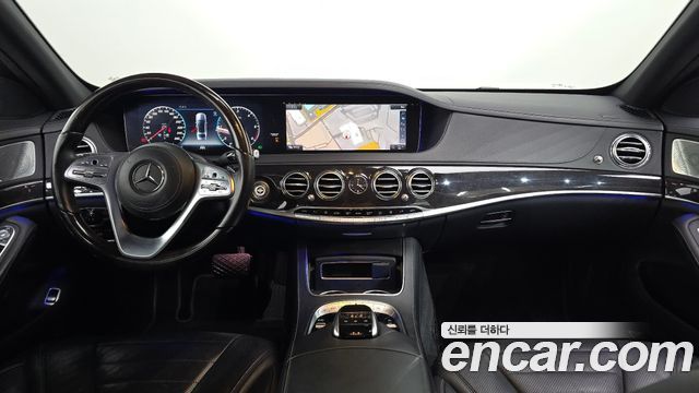 Mercedes-Benz S-Class — interior