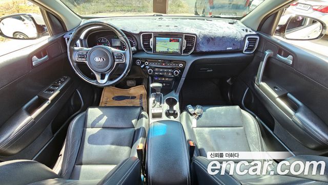 Kia Sportage — interior