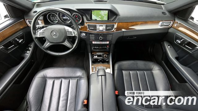 Mercedes-Benz E-Class — interior